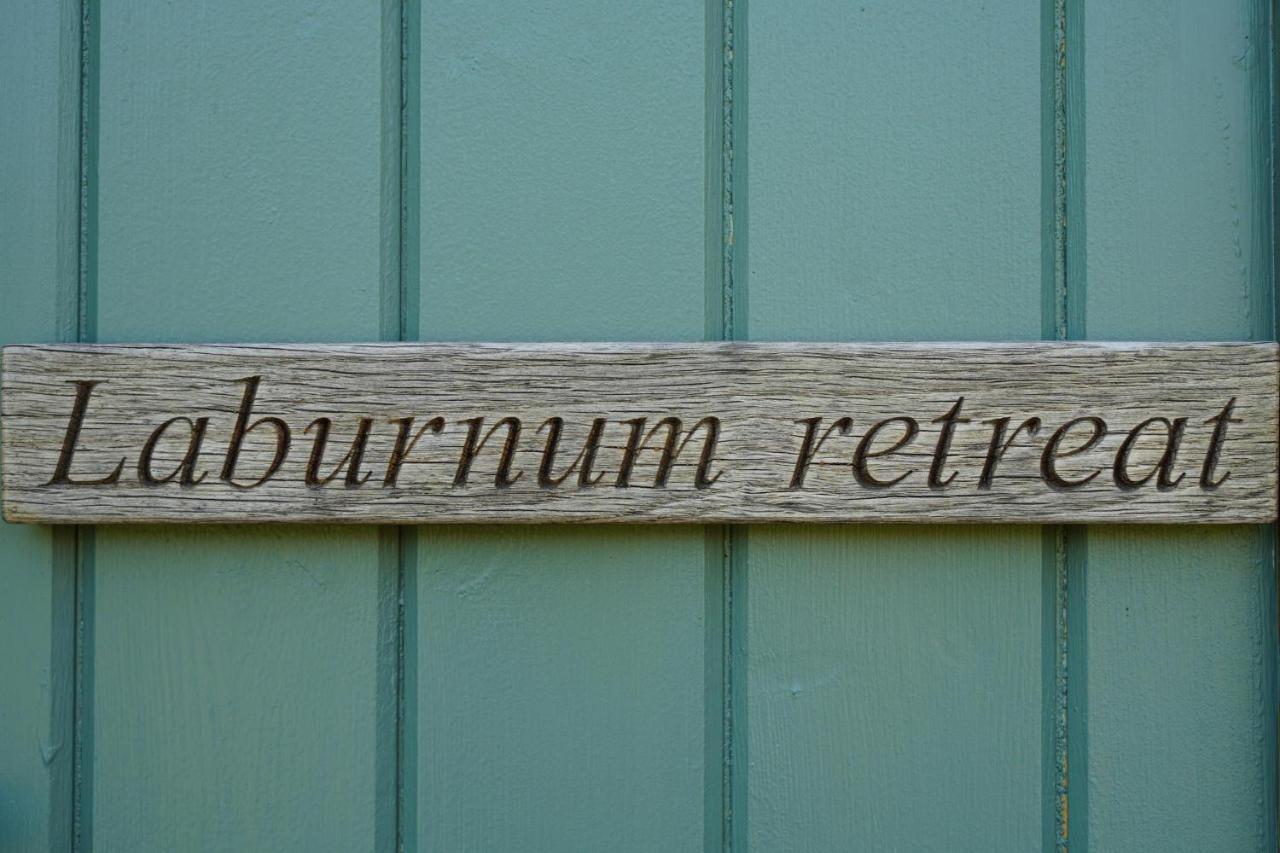 The Laburnum Retreat Shepherd Hut Private Hot Tub Upper Hulme Exterior foto